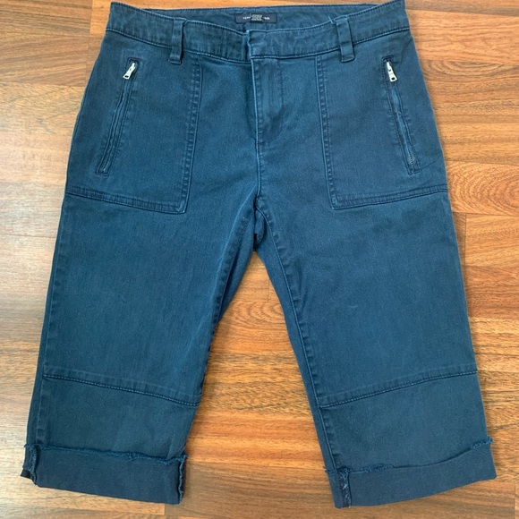 Tommy Hilfiger crop Capri pants or long shorts size 4 dark navy blue EUC! - Picture 1 of 7